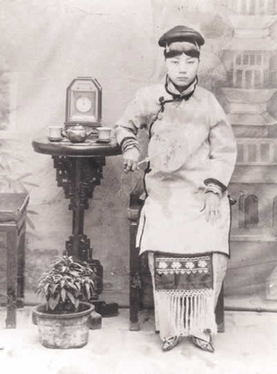 ����ǧ�� ����ʱ�ڸ�ɫ��Ů���ƴ