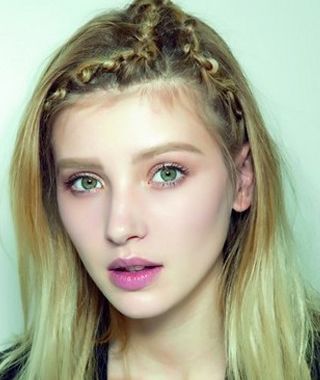 �������Ķ���4��Լ����ױ