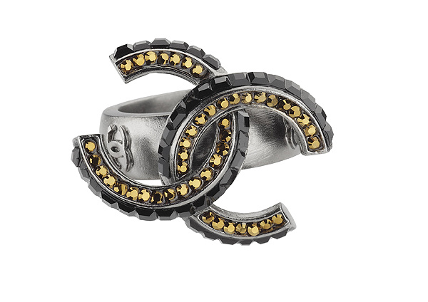 ����Ů����ǿ������ CHANEL�����鱦