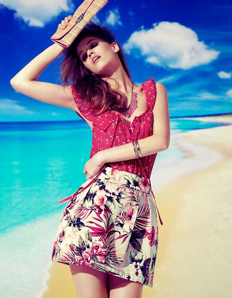 �ȴ�ӡ����ײ������ ZARA����Ʒ�ƻ�����Ƭ