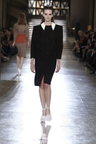 Miu Miu 2011���͵��ĸ����ݻ�ϵ��Ůװ