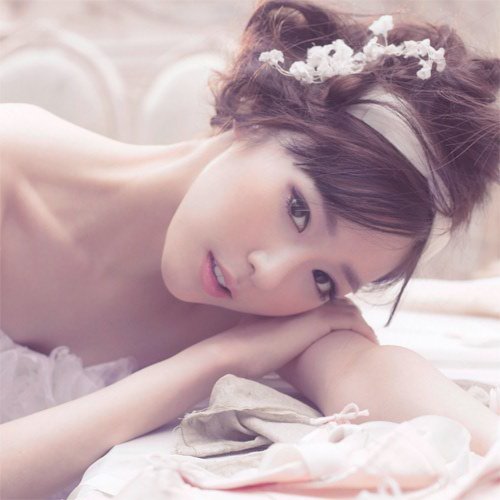 少女时代:端庄复古发型秀