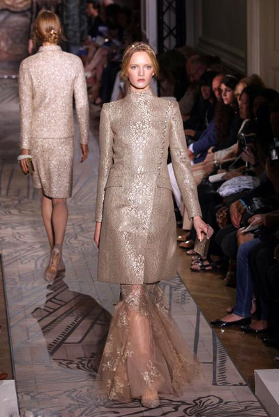 Valentino������ɫ����