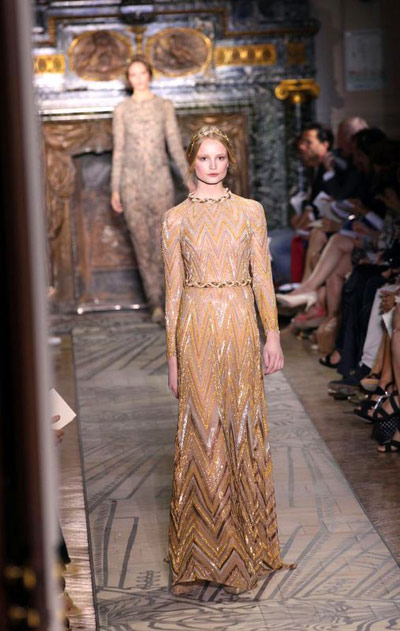 Valentino������ɫ����