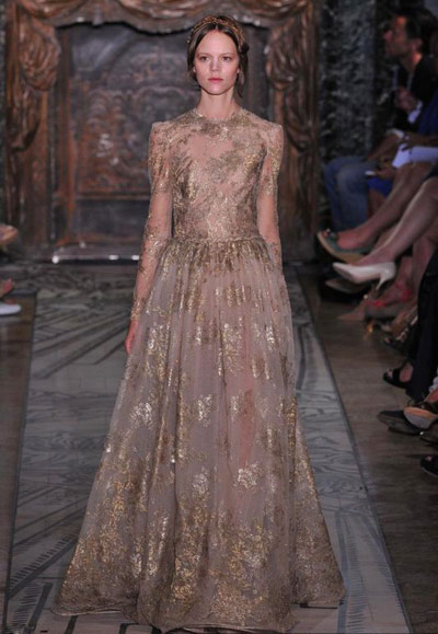 Valentino������ɫ����