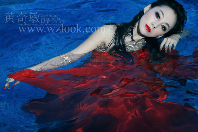 ˮ�º���д�桶ˮ�л���ǿ��PK������