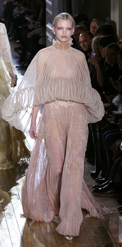 Valentino 2011����߶���˿Ԫ��