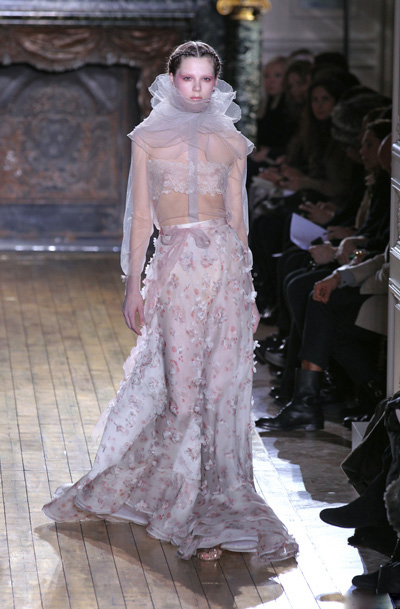Valentino 2011����߶���˿Ԫ��