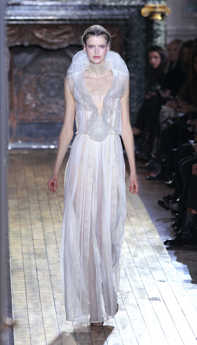 Valentino 2011����߶���˿Ԫ��