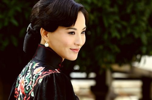 ����롷˫�����Ծ� ĪС�循��ڹ�͡����Ů��