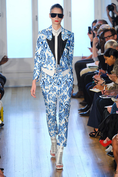 Julien Macdonald���͸�δ��Ůսʿ