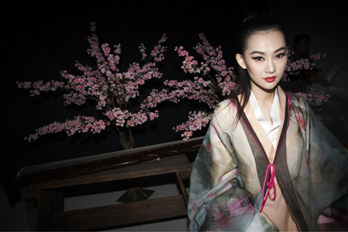 2012中国国际时装周聚焦本土实力 看幕后花絮