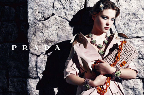 Prada�ȼ�ϵ���鱦��Ƭ �����Ը��Ȼ�����