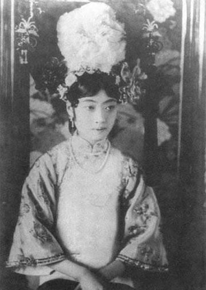 ����ǧ��峯�󹬵�8λ��ɫ�ʺ�