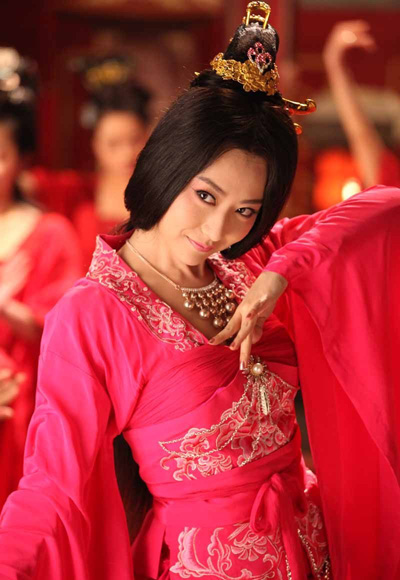 《隋唐演义》白冰饰演隋朝萧皇后 上演“美人心计”