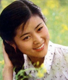 20位春晚当家花旦 青涩写真很惊艳