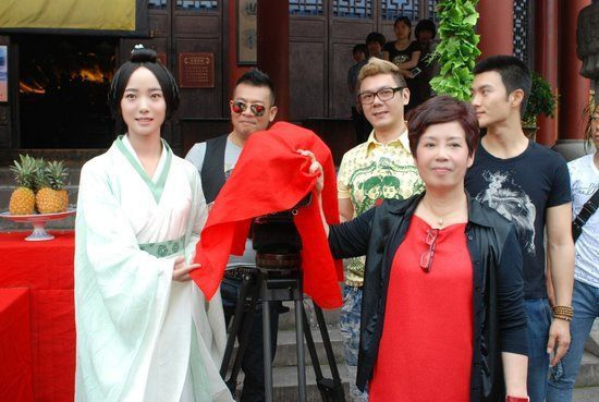 �����¾纺�����عⱻ�� �����ɼ���Ů��