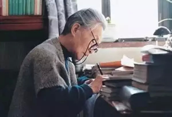 美文:绸缎、苏绣与女人