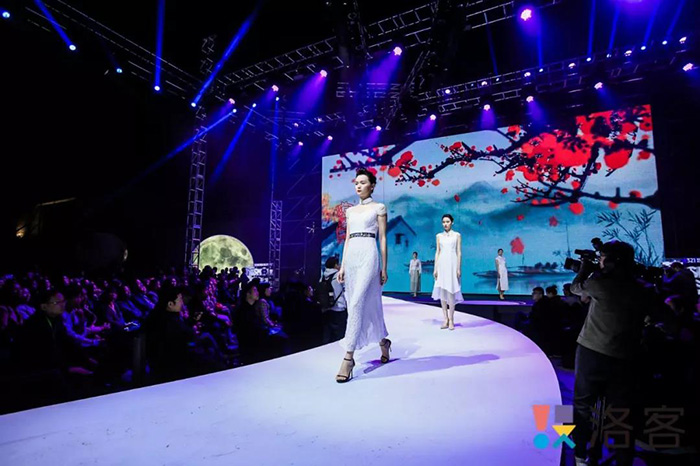 ��ʮ���������۴�Ƭ�׷�,һ���֤��Ա�ĵ����� 
