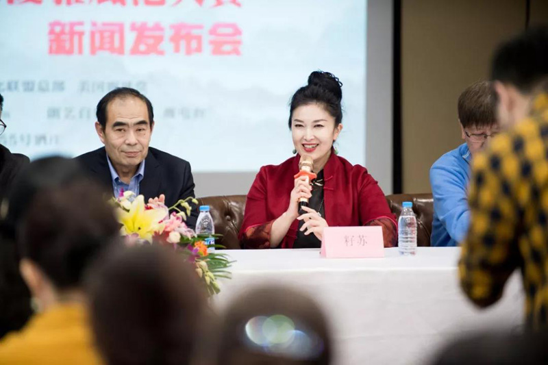�����ɫ���������˱��ڶ���ȫ�����������ռ����ŷ緶����������Ļ