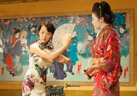 �����̼��µĴ��졷����ٱ�����װ������Ů�ջ�