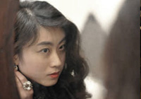 �ϴ�Ů�о����������촩���ۣ���û�д�Խ