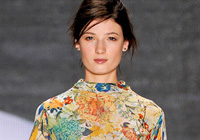 VIVIENNE TAM Ů�˵������Ը�