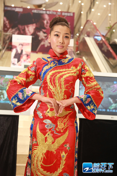 电视剧《旗袍》首播 杭州上演盛大旗袍秀