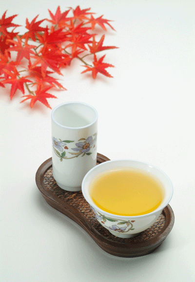 茶是雅物,亦是俗物