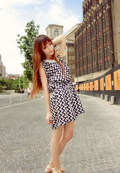 今夏蕾丝大热 百搭各系服饰