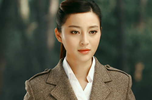 《螳螂》:甘婷婷化身美艳特工