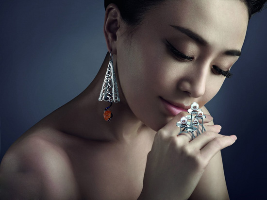 ����鱦��Ƭ �����ݻ�Ů�˴���֮��