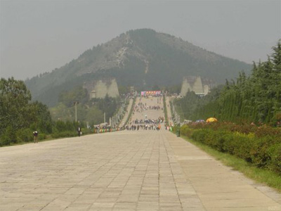 一代女皇武则天的乾陵墓中地宫珍宝知多少?