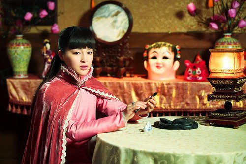 甘婷婷《被遗弃的秘密》演绎腹黑女强人