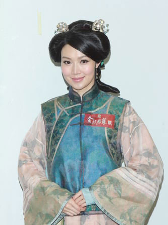 《金枝欲孽2》发定妆照 邓萃雯倾情加盟