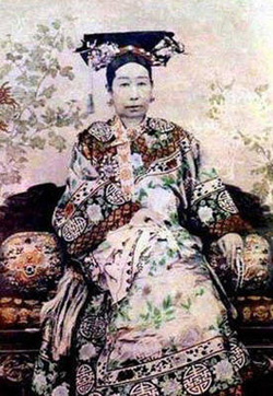 慈禧太后每次洗澡要用去100条毛巾