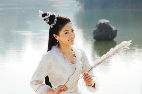 《仙女湖》热播37岁陈龙与14岁林妙可演感情戏