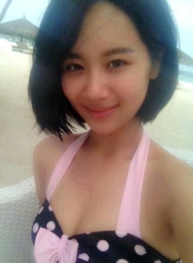 杨紫晒泳装照 家有儿女初长成