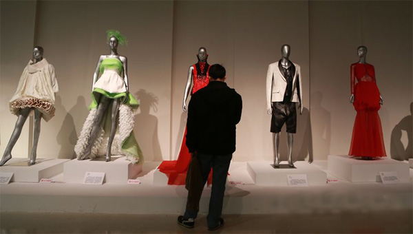 婉约旗袍 国服典范 旗袍时装艺术展在河南博物院公展